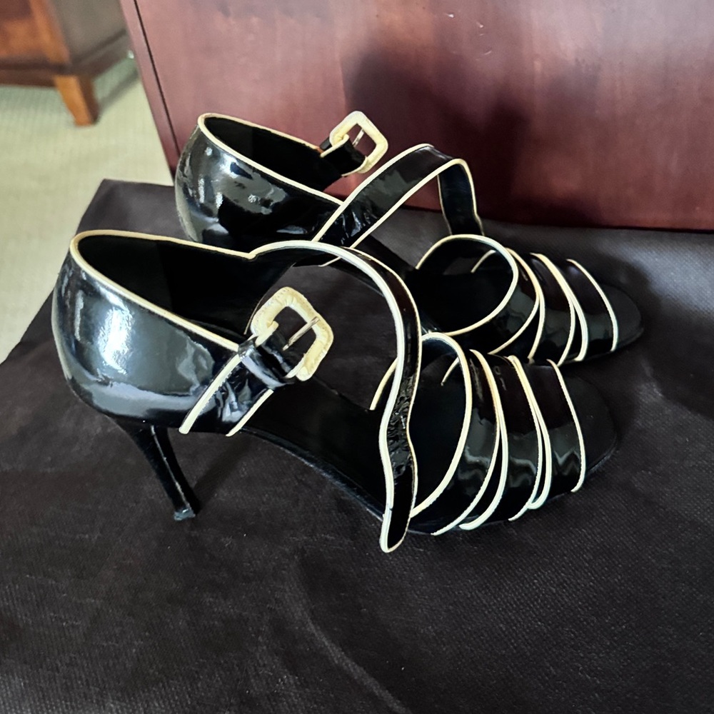 Prada Black Women's Heels - Picture 3 of 11